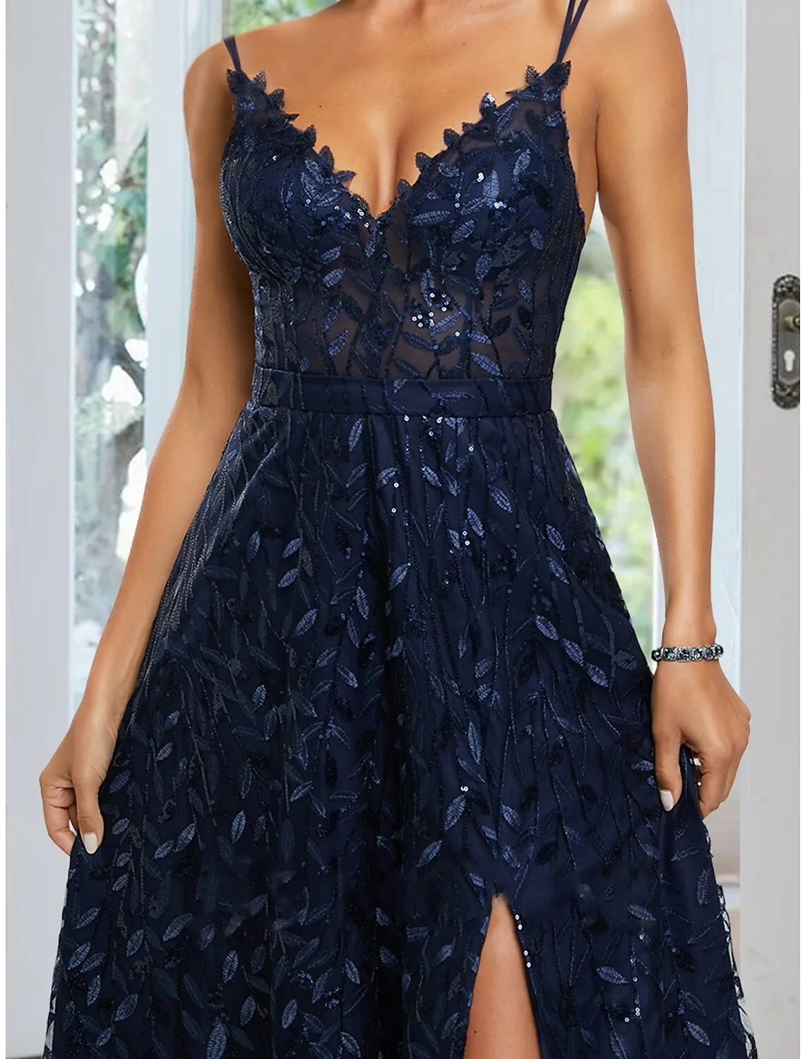 Aimishang  A-Line Evening Gown Floral Dress Formal Floor Length Sleeveless Spaghetti Strap Satin with Slit Appliques