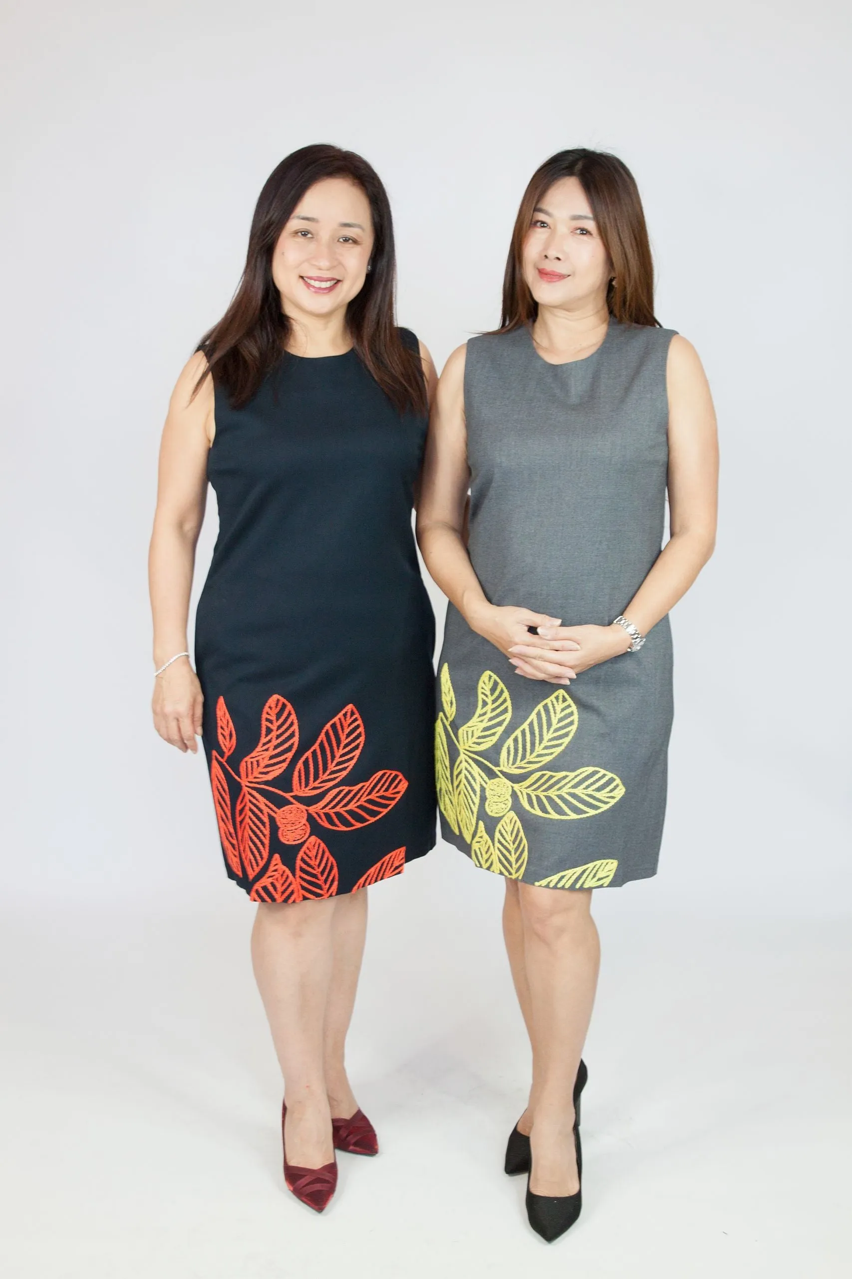 Bold Leaf Print Sleeveless Dress