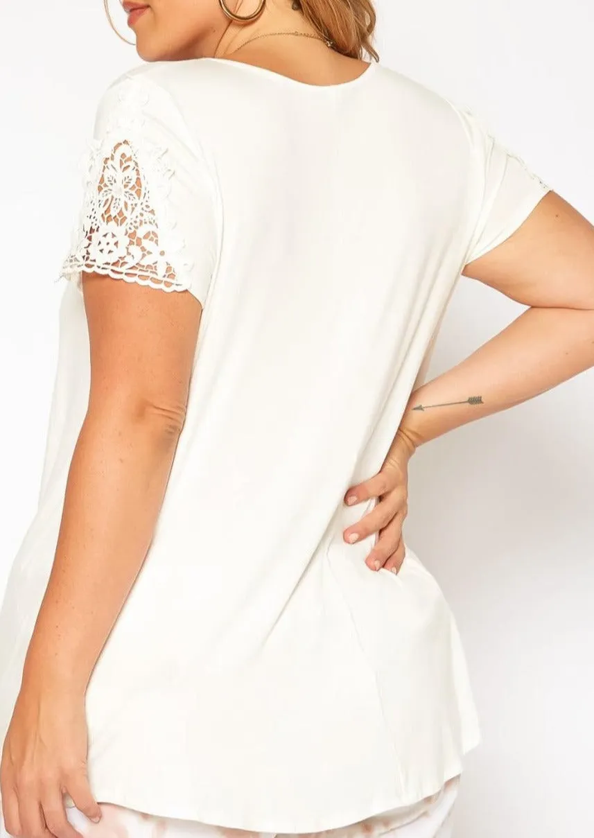 Hi Curvy Plus Size Crochet Hem Short Sleeve Shirt