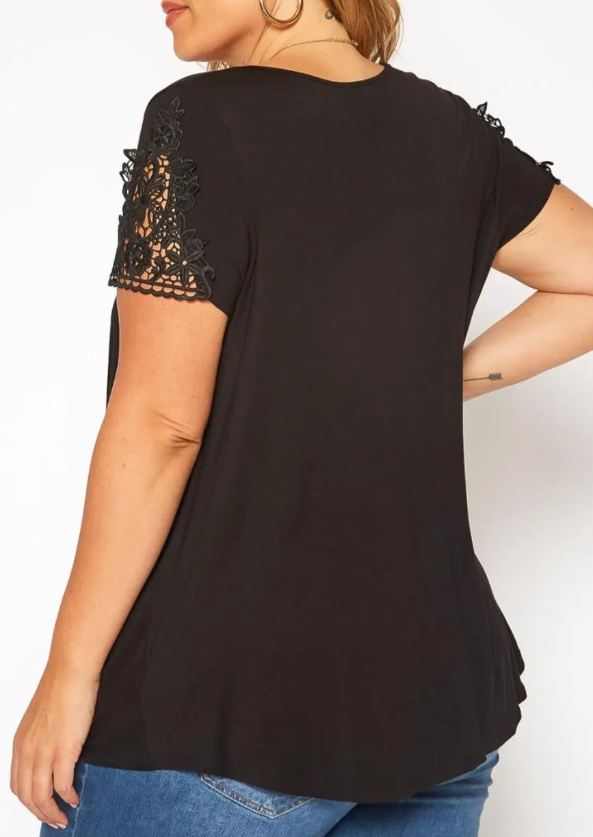 Hi Curvy Plus Size Crochet Hem Short Sleeve Shirt