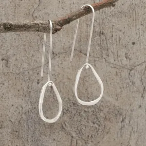 Saha - Small Asymmetric Organic Oval Droplet Silver Earrings - Dangle